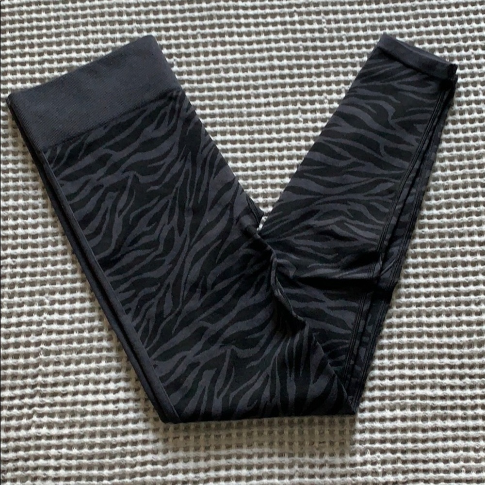 Ivivva by Lululemon Leopard Print Leggings Size 14
